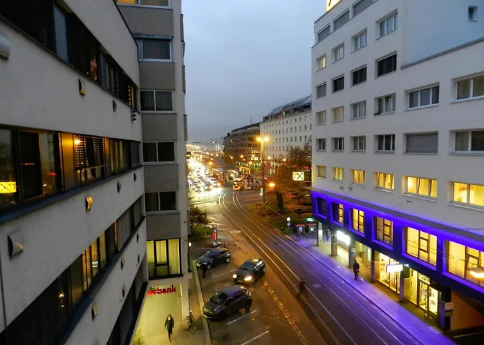 Danubia * Λιντς